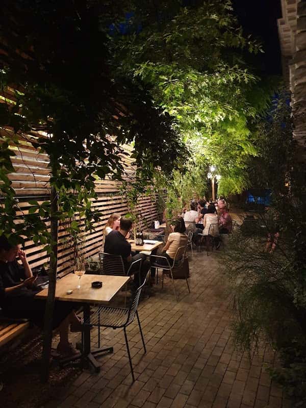 POINT HUB, București